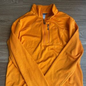 Patagonia Quarter Zip - Large